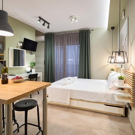Oisymi Luxury Studios Néa Péramos Εξωτερικό φωτογραφία