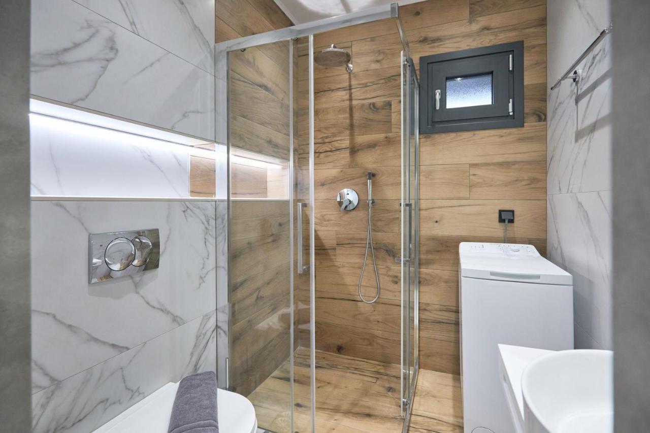 Oisymi Luxury Studios Néa Péramos Εξωτερικό φωτογραφία
