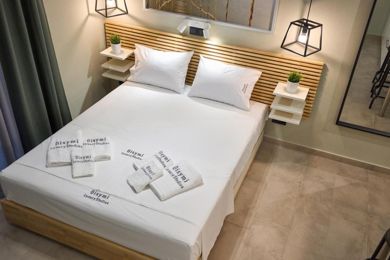 Oisymi Luxury Studios Néa Péramos Εξωτερικό φωτογραφία