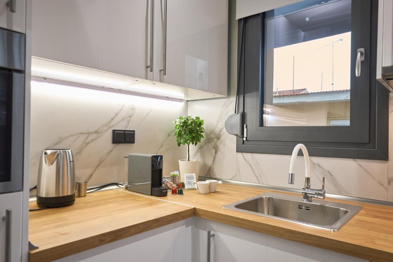 Oisymi Luxury Studios Néa Péramos Εξωτερικό φωτογραφία