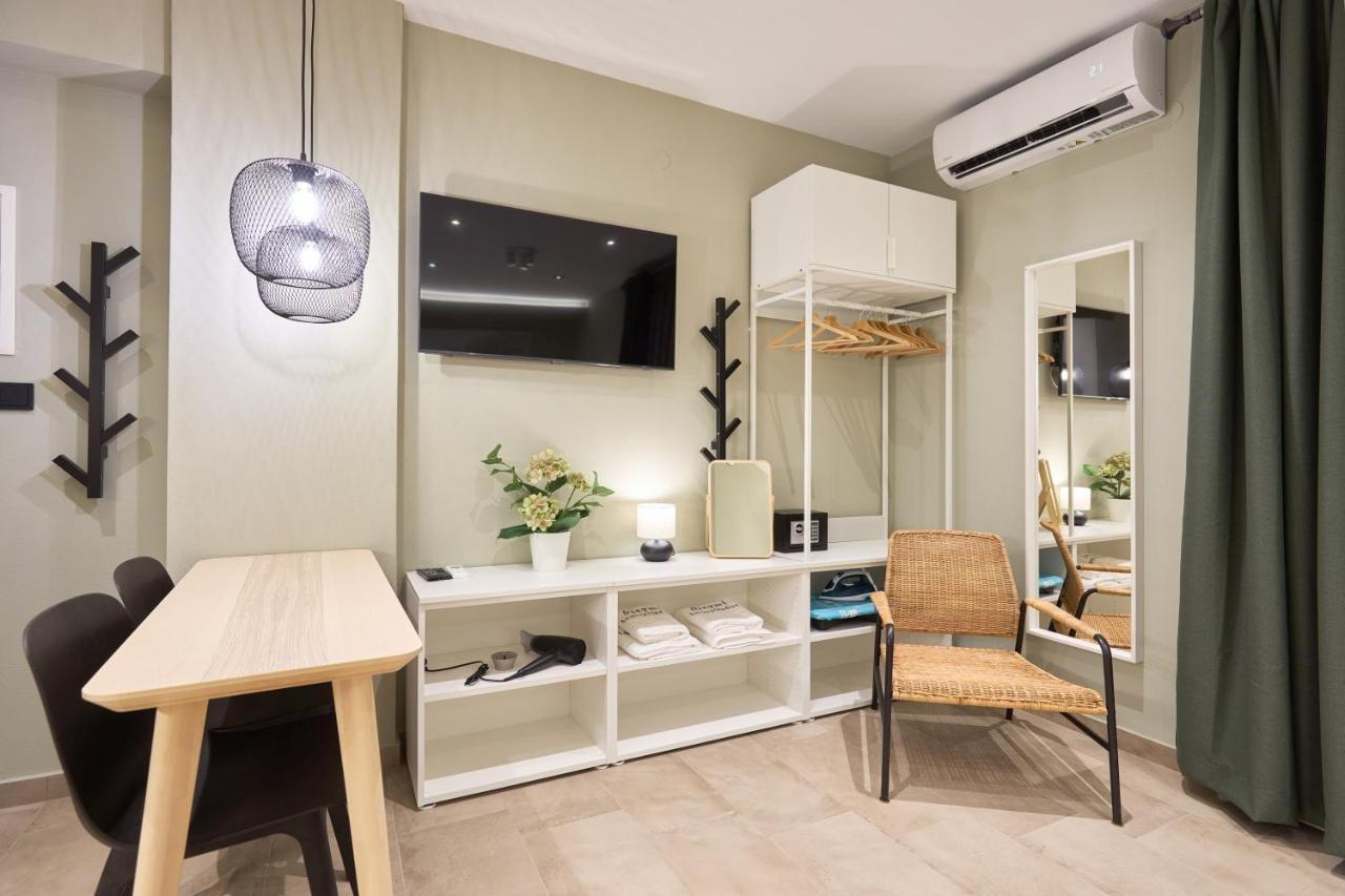 Oisymi Luxury Studios Néa Péramos Εξωτερικό φωτογραφία