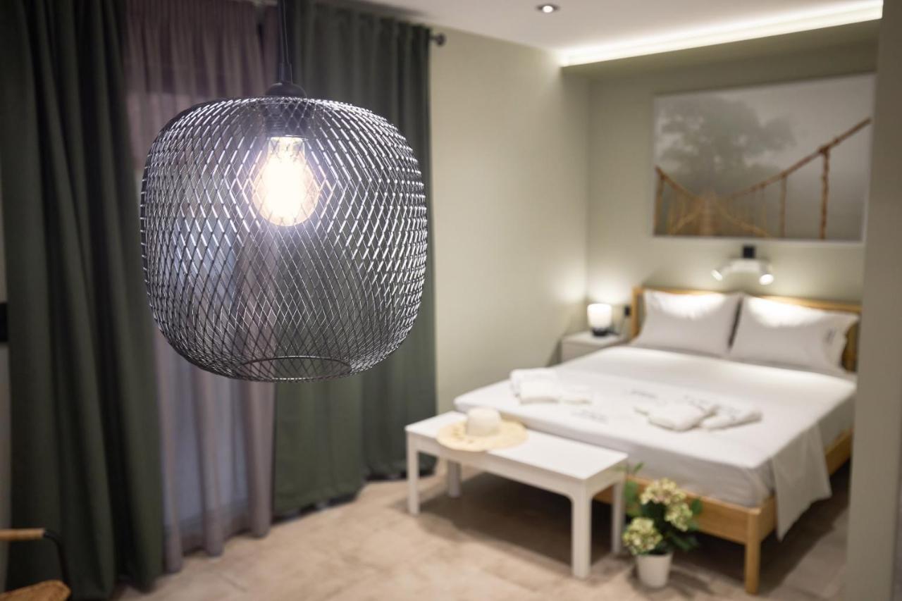 Oisymi Luxury Studios Néa Péramos Εξωτερικό φωτογραφία