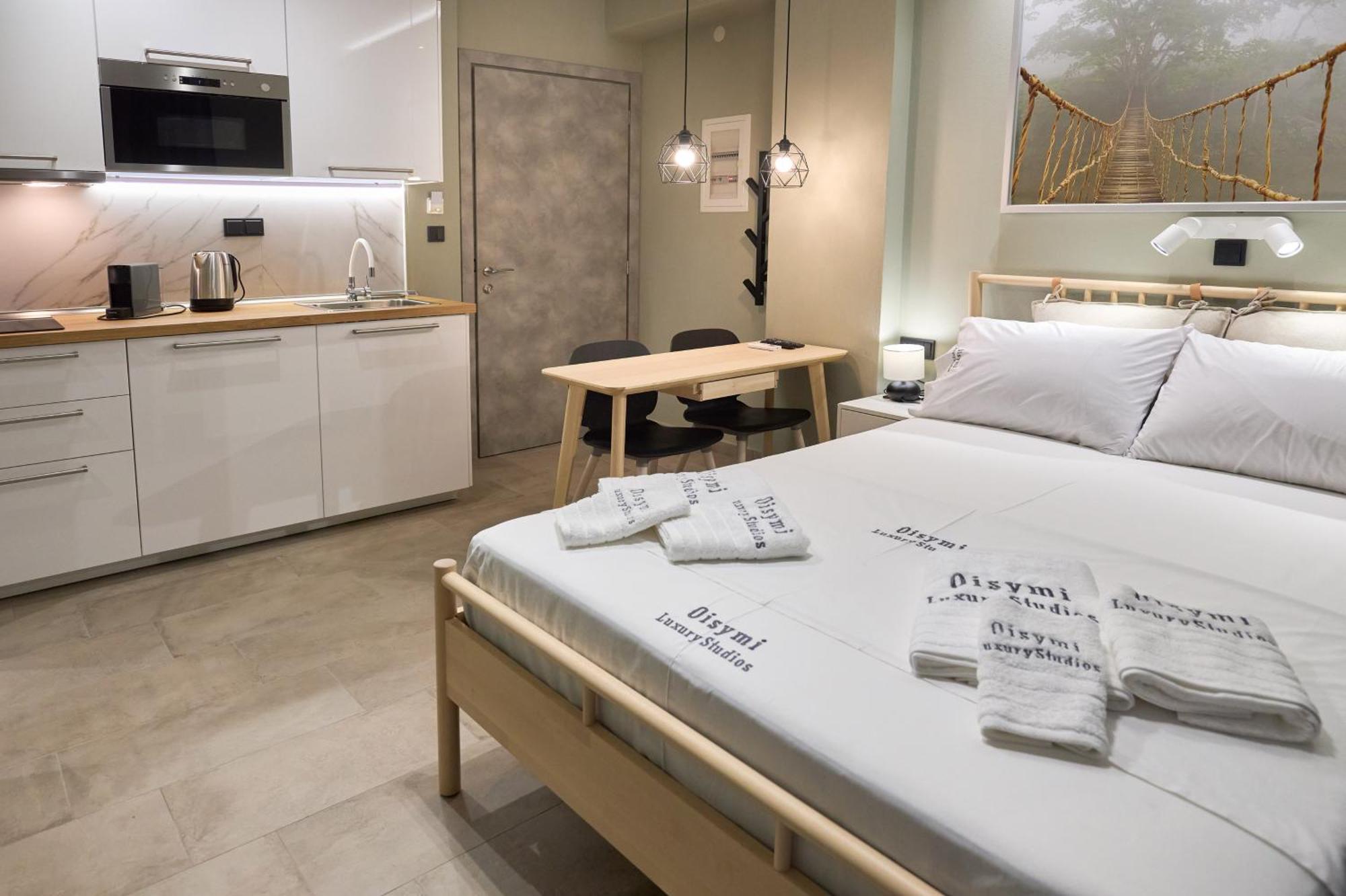 Oisymi Luxury Studios Néa Péramos Εξωτερικό φωτογραφία